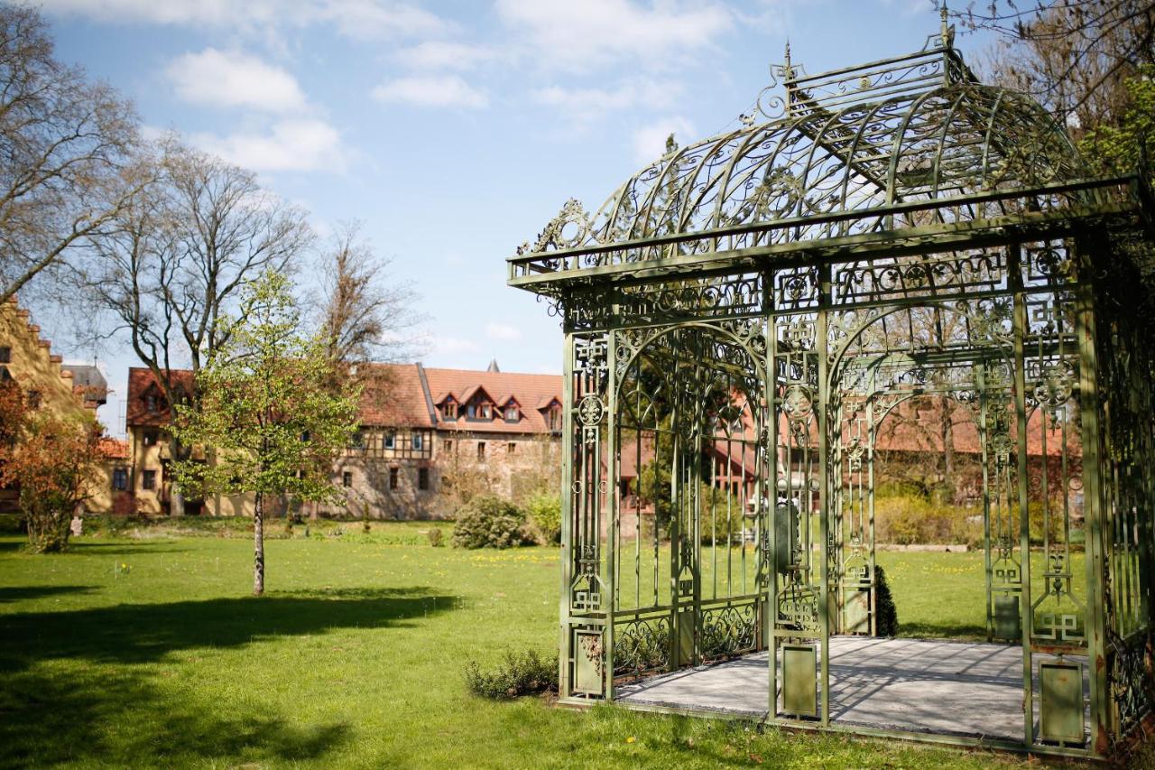 Schlosshotel Weyberhoefe Hösbach Exterior foto